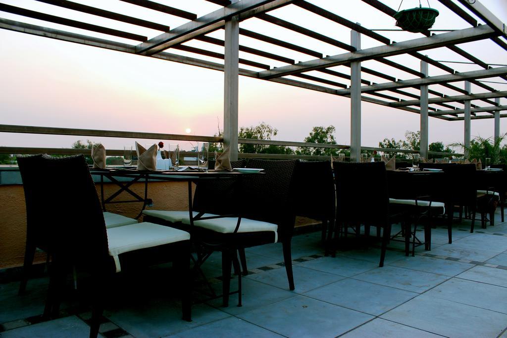 Rosemallow Hotel Nowe Delhi Zewnętrze zdjęcie