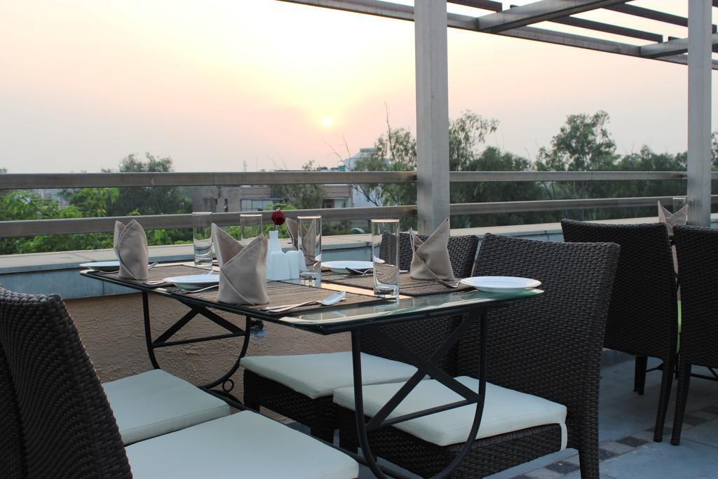 Rosemallow Hotel Nowe Delhi Zewnętrze zdjęcie