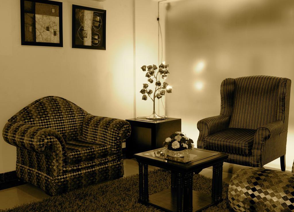 Rosemallow Hotel Nowe Delhi Zewnętrze zdjęcie