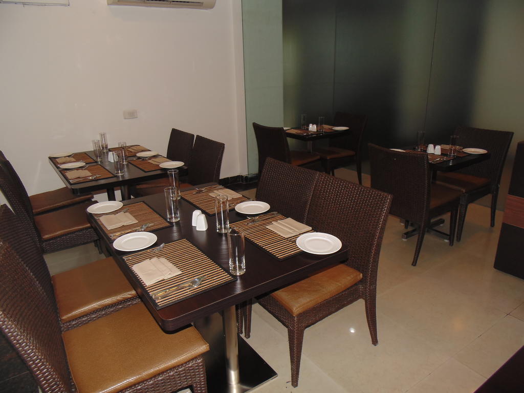 Rosemallow Hotel Nowe Delhi Zewnętrze zdjęcie